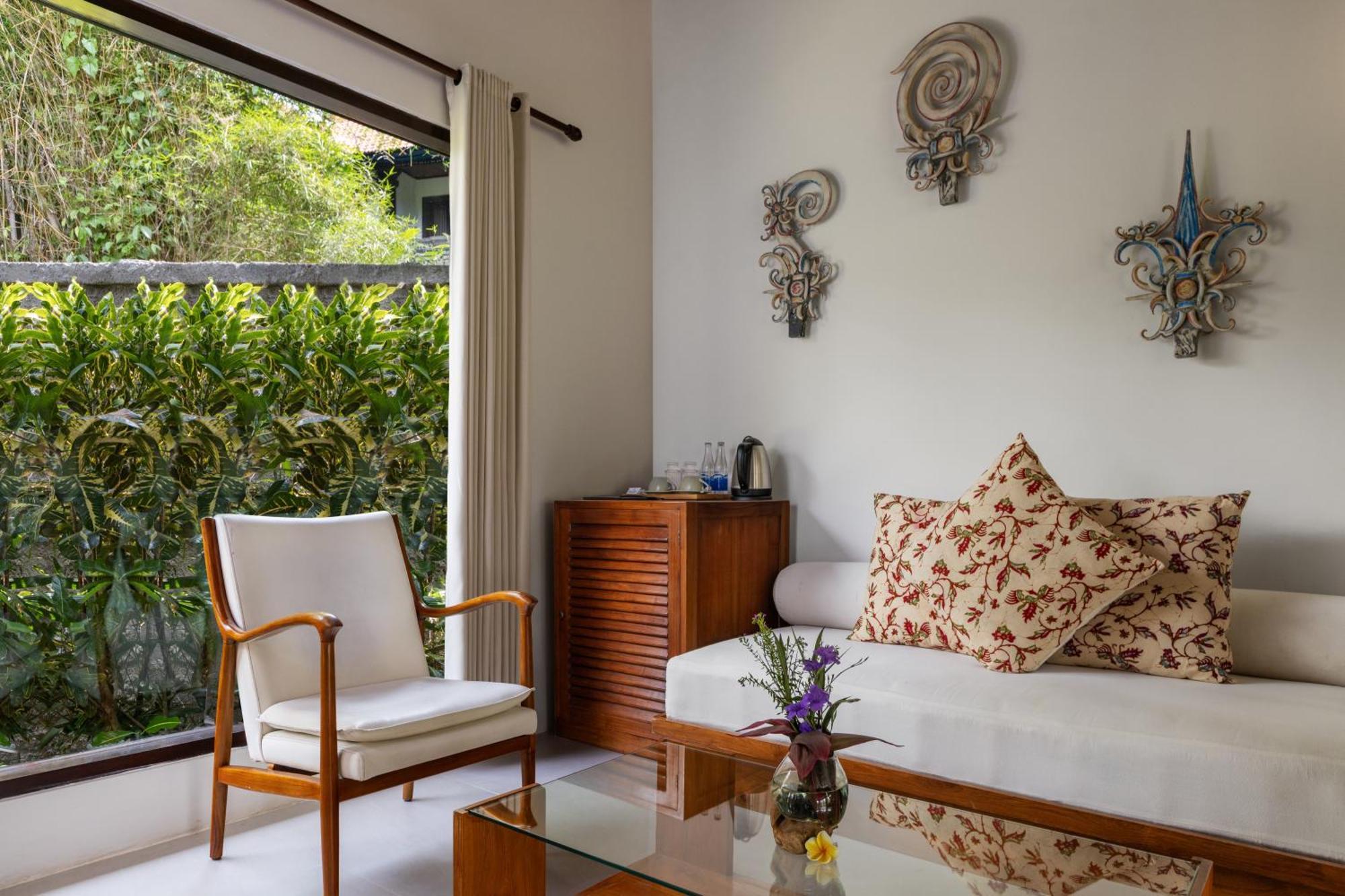 Tropical Jungle Villa with Free Benefit
